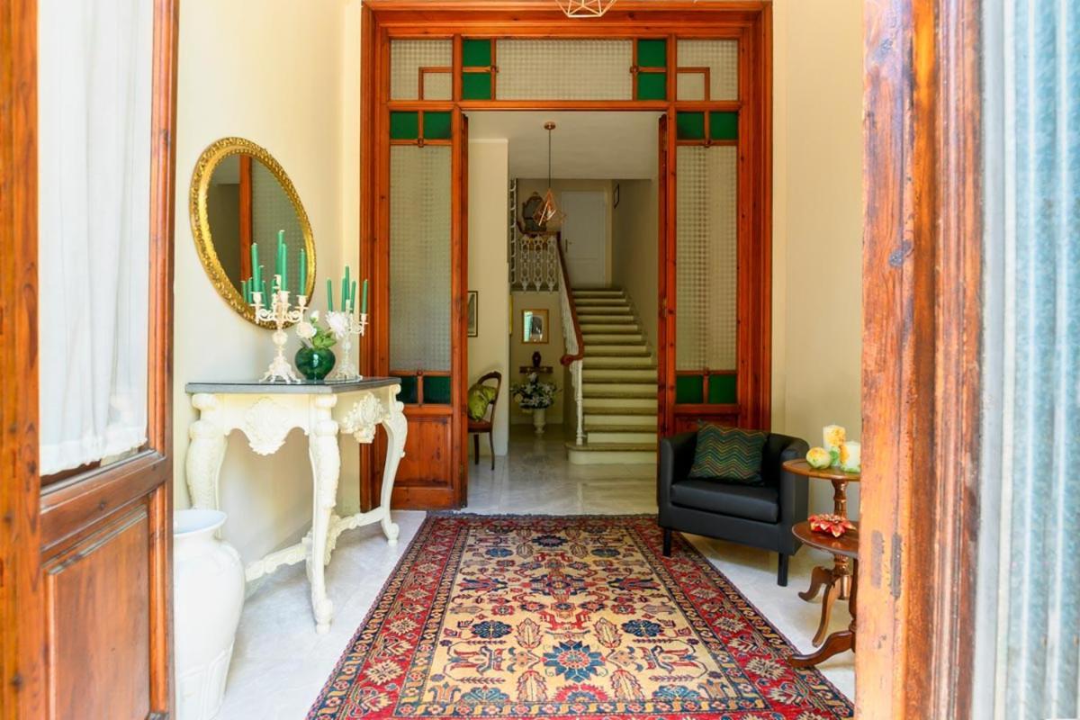 Borgo Nuovo Housing Hotel Фучекио Екстериор снимка