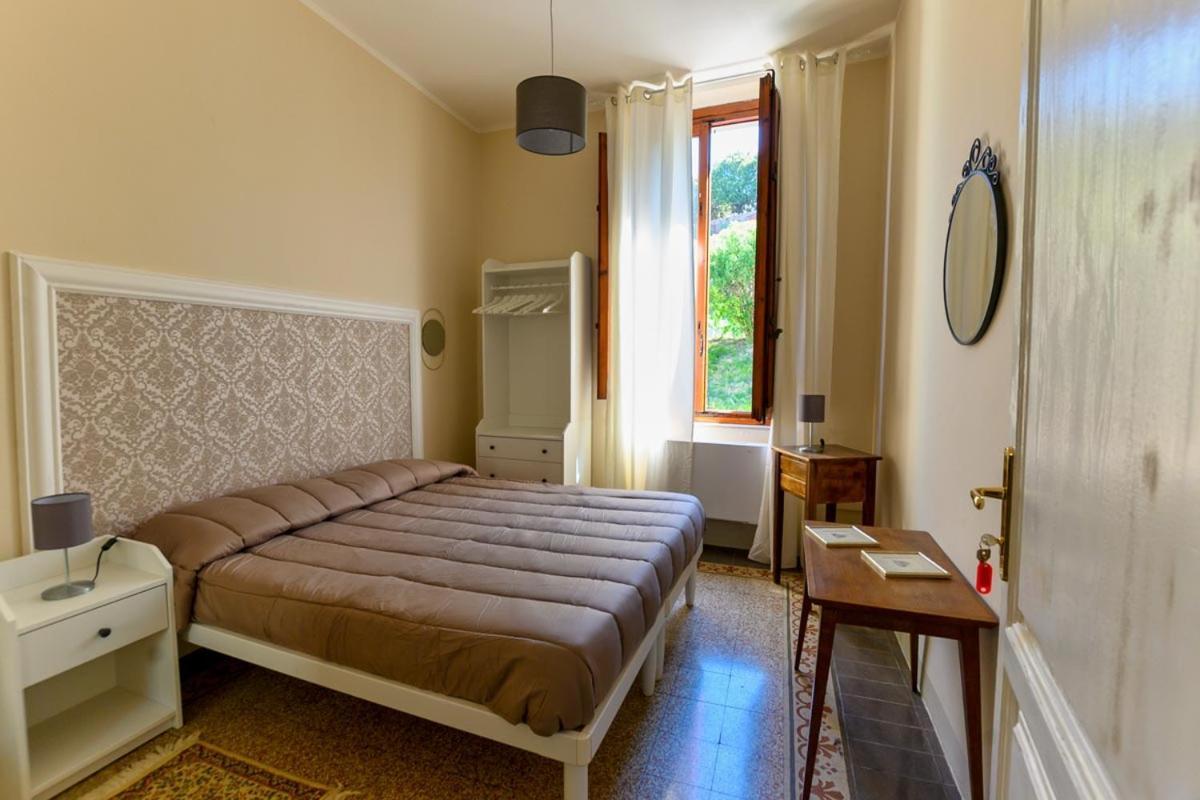Borgo Nuovo Housing Hotel Фучекио Екстериор снимка
