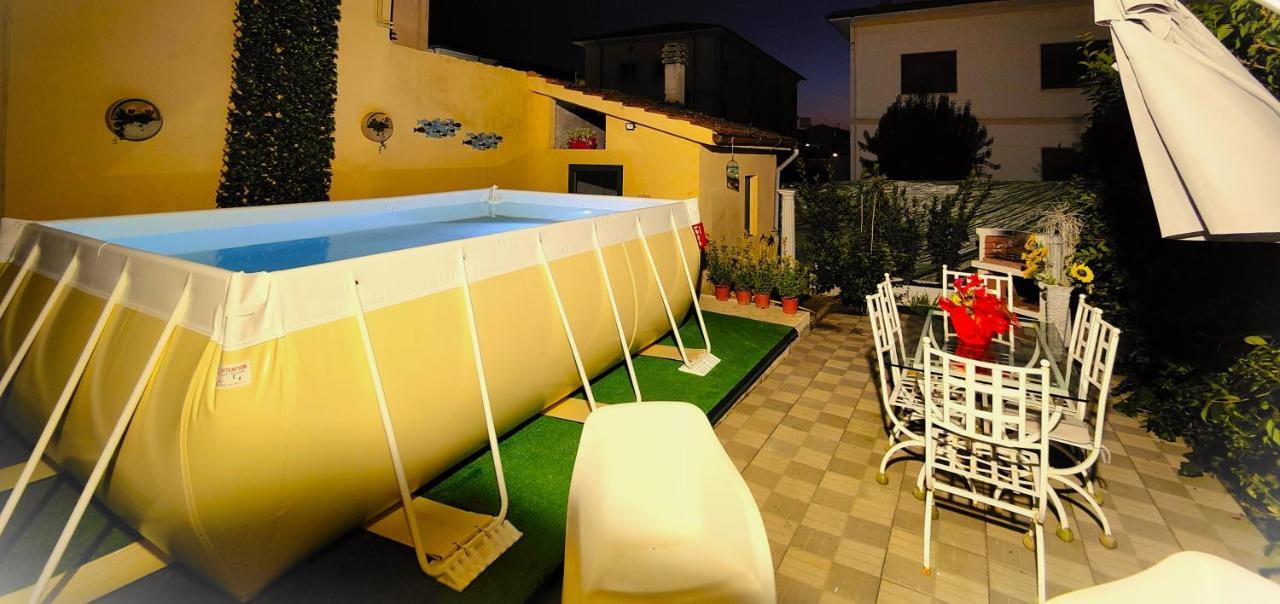Borgo Nuovo Housing Hotel Фучекио Екстериор снимка