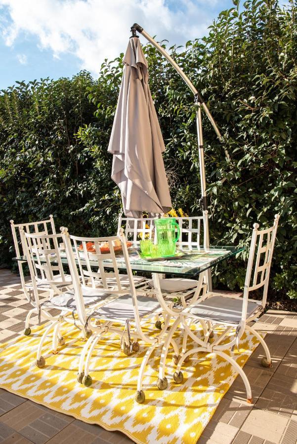 Borgo Nuovo Housing Hotel Фучекио Екстериор снимка