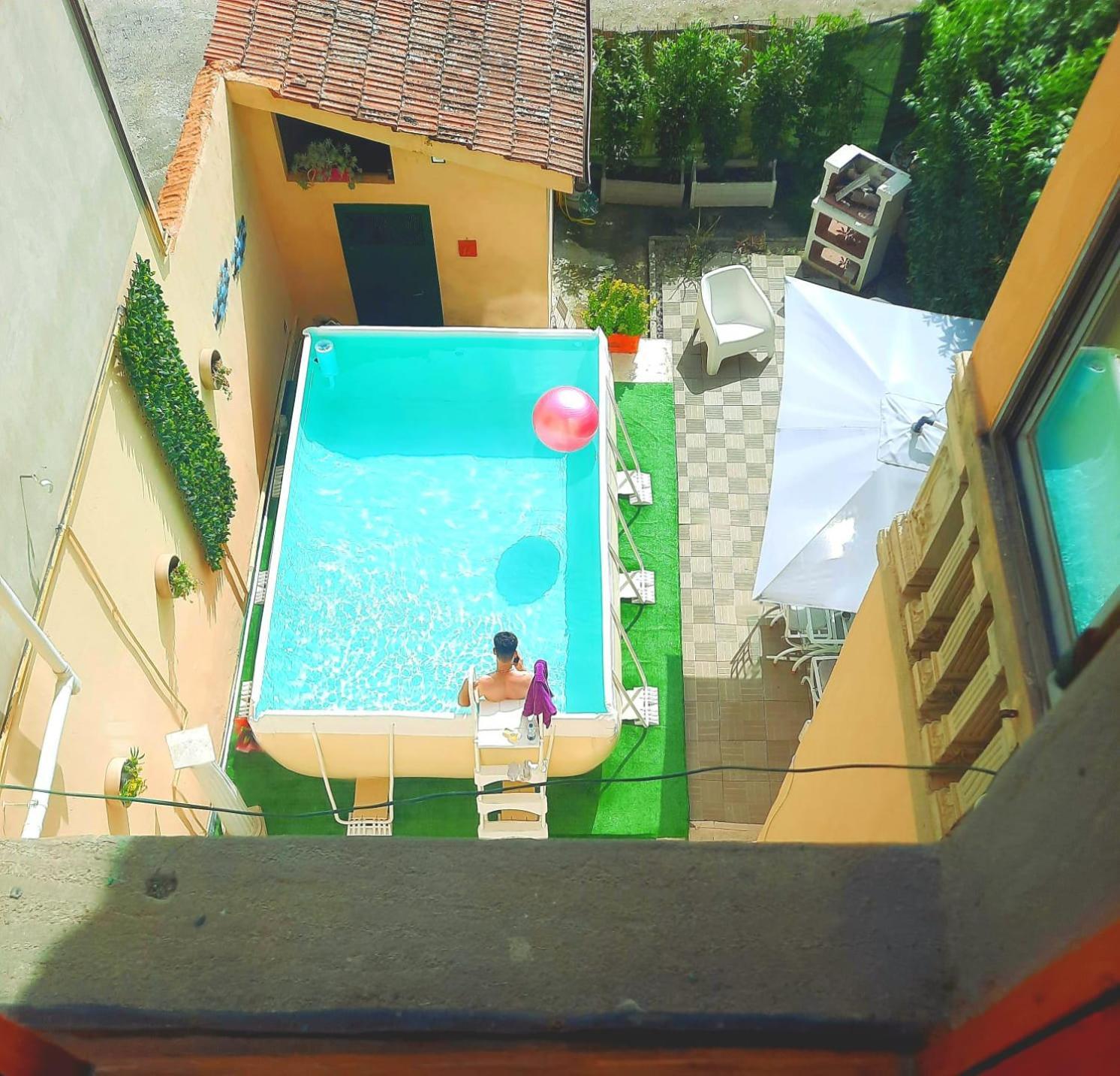 Borgo Nuovo Housing Hotel Фучекио Екстериор снимка